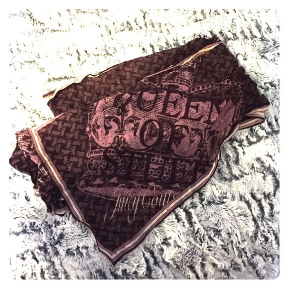 Juicy couture scarf