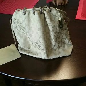 Gucci Logo Bucket Bag