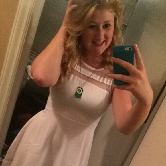 Meet your Posher, Courtney