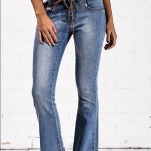 NWT One teaspoon lace up jean 12