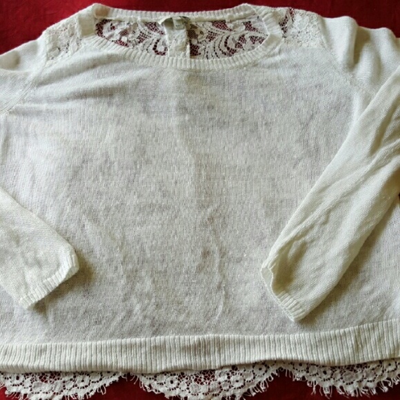 sale! Adorable Joie lacy shirt