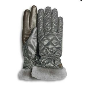 Ugg quilted gloves