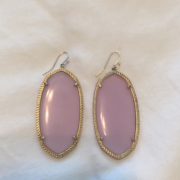 Kendra Scott Danielle earrings in Lilac