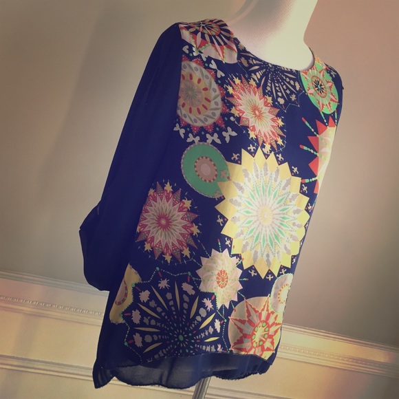 Tops - Boutique Multi Colored HiLo Shirt Sz M