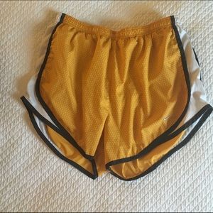 Nike running shorts ~like new!