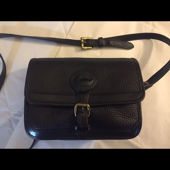 Vintage leather cross body Dooney & Bourke.
