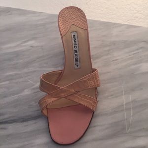 Manolo Blahnik left shoe Manolo Blahnik left shoe