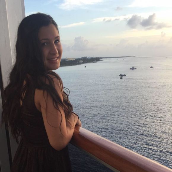Meet your Posher, Haley - Picture 1 of 1