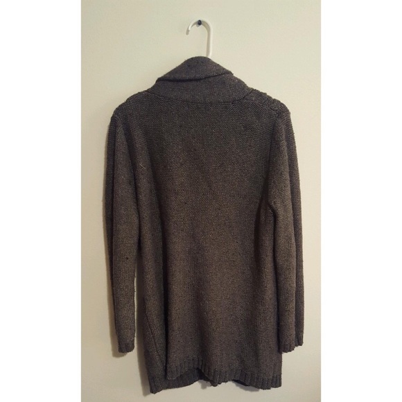 SALE🎉Comfy Gray Sweater - Picture 2 of 4