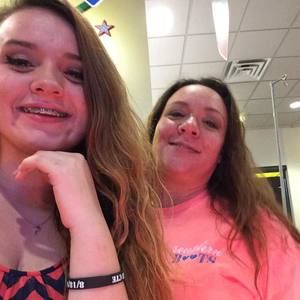 Meet your Posher, Christy