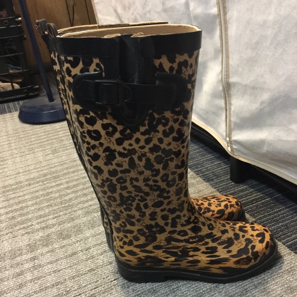 Rain boots