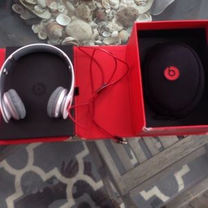 Beats by Dre solo headphones
