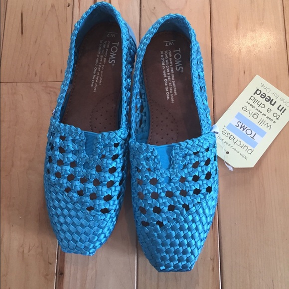 Toms Whisper Satin Woven shoes, size 7!