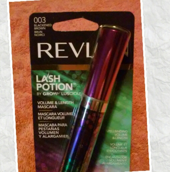 Revlon Volume & Length Mascara - Picture 1 of 2