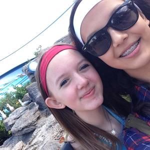 Meet your Posher, Jasmin