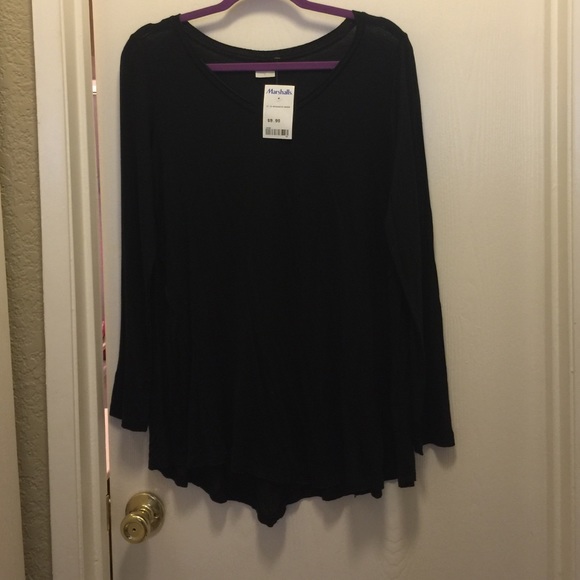 Black v neck sweater. - Picture 3 of 3