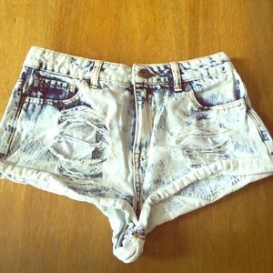 Heavily distressed Short shorts from Forever 21