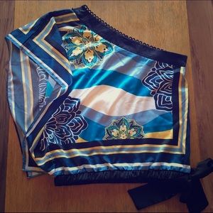 XOXO Asymmetrical Top