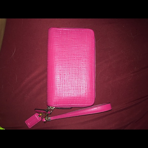 Brand new with tag Coach double zip wallet - Picture 2 of 4