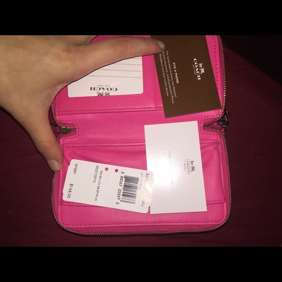 Brand new with tag Coach double zip wallet - Picture 4 of 4