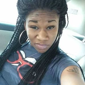 Meet your Posher, Brooké