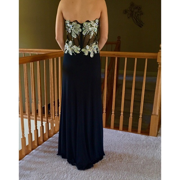 Beautiful prom dress, a Camille La Vie Dress!! - Picture 2 of 4