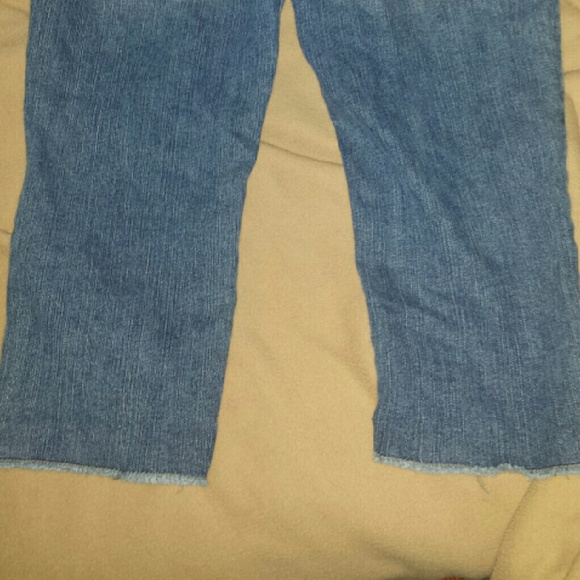 Capris - Picture 4 of 4