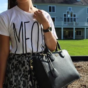 Tory Burch Robinson Pebble Tote (Great Condition)