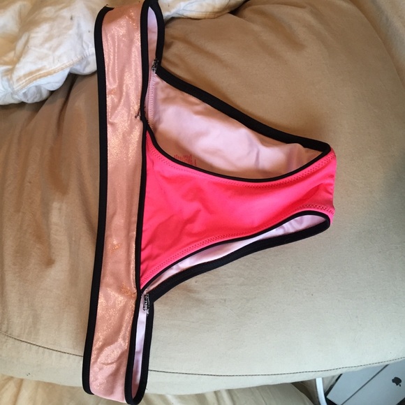 Victoria's Secret swim suit top & bottoms - Picture 3 of 4