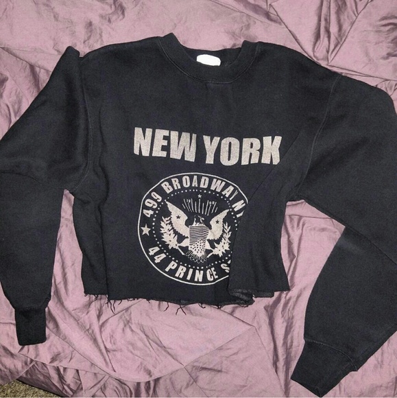 HOLD Cropped New York Sweater