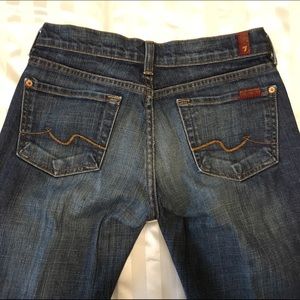7FAM 7 For All Mankind Classic Boot Cut Jeans EUC 7FAM 7 For All Mankind Classic Boot Cut Jeans EUC