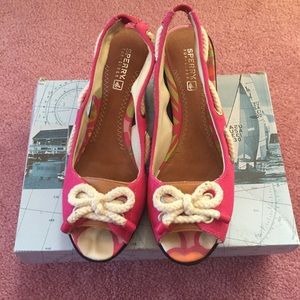 Sperry southport pink canvas wedges