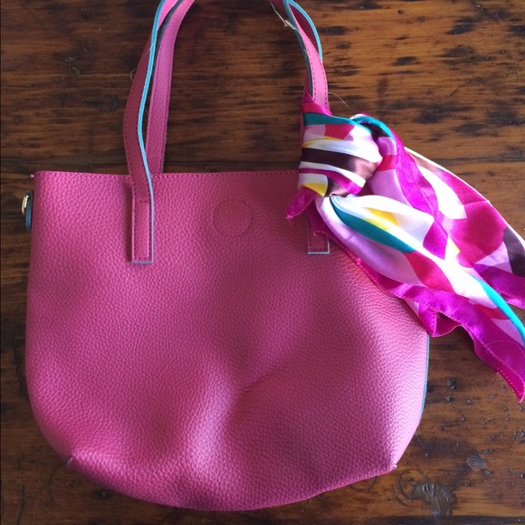 Pink Italian leather shoulder bag