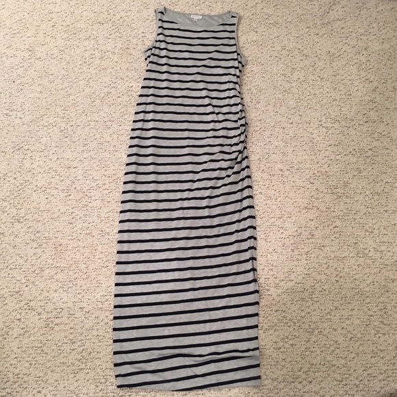 Size L Pea in the Pod maternity maxi dress