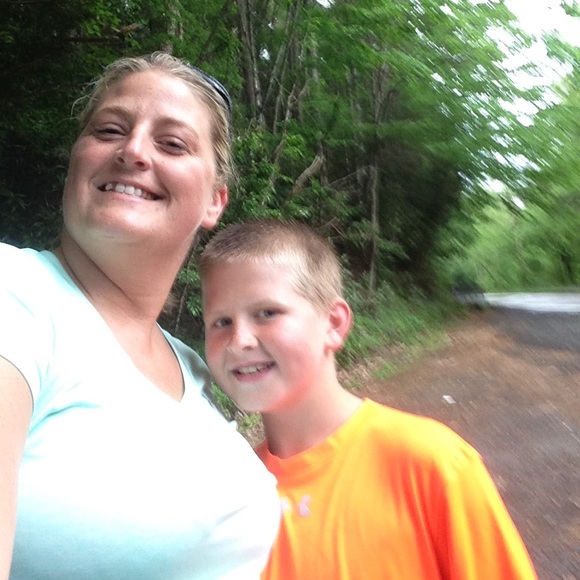 Meet your Posher, Amanda - Picture 1 of 1