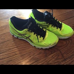 Asics Gt-2000 3 Running Shoe