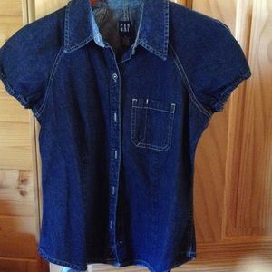 Gap Denim Short Sleeve Button Up Shirt. Size S