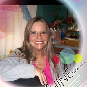 Meet your Posher, Bobbie