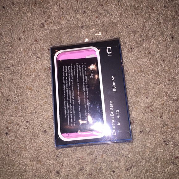 pink iPhone 4/4s charging case - Picture 1 of 2
