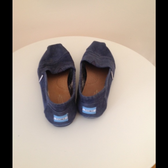 TOMS classic corduroy shoes