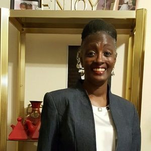 Meet your Posher, Sylvia