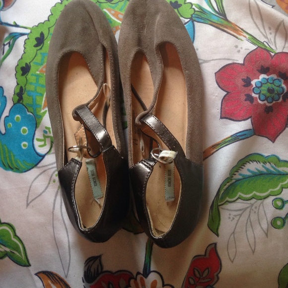 Tan flats size 7 1/2