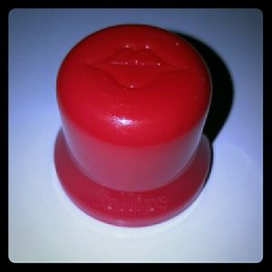 Large full lips lip plumper