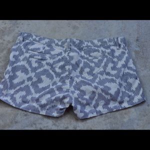 • LuckyBrand • Shorts • 32 •