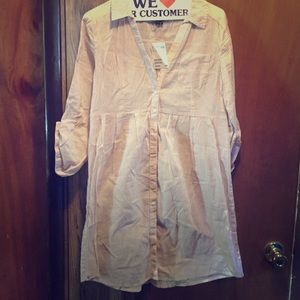 H&M Fun High/Low Beige Long Botton Up Blouse