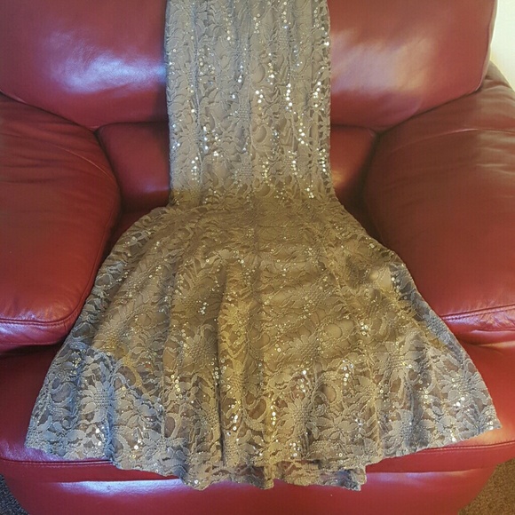 Prom dress/ night gown NWOT !!!!!SOLD!!!! - Picture 2 of 4
