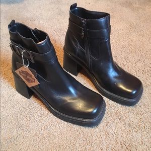 Never been worn Harley Davidson leather ankle boot