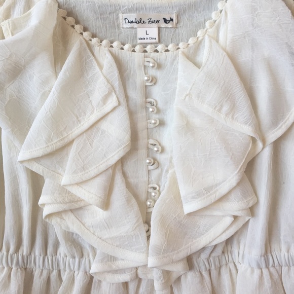 Cream Lace Dress - Picture 2 of 3