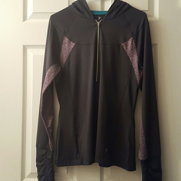 FINAL MARKDOWN - Old Navy Active Hooded Pullover