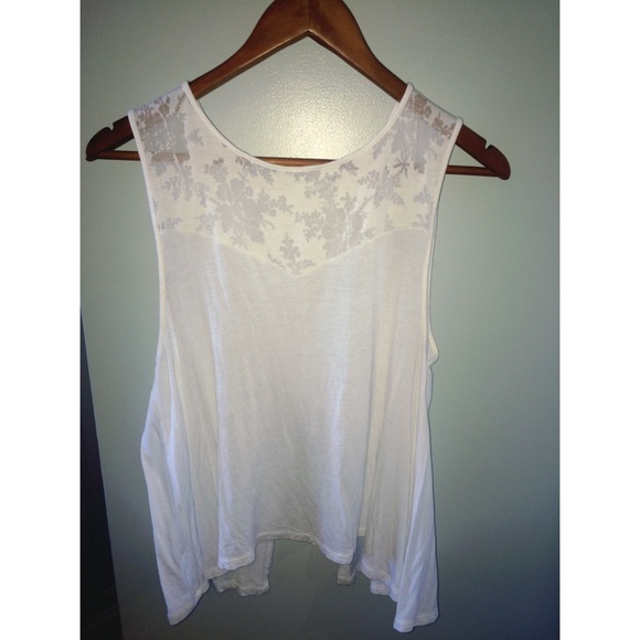 Urban Outfitters Kimchi Blue white slit back tank